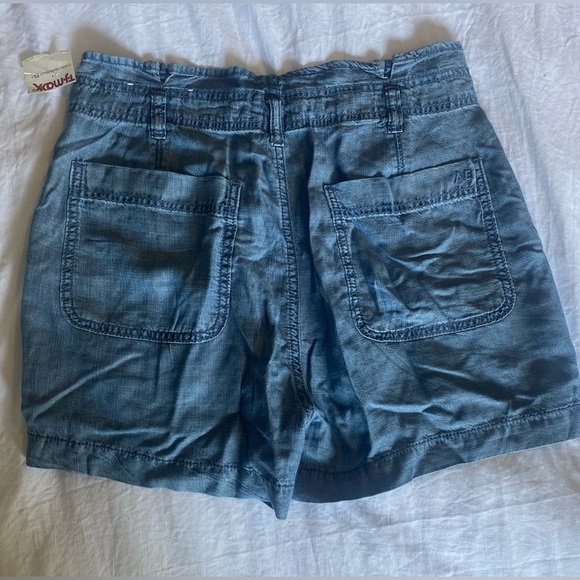 American Eagle Paper Bag Waist Denim Shorts - Picture 3 of 3